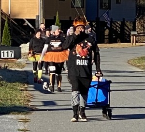 Old Fort Turkey Trot logo